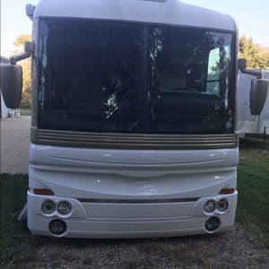 Meet your Posher, Thomas